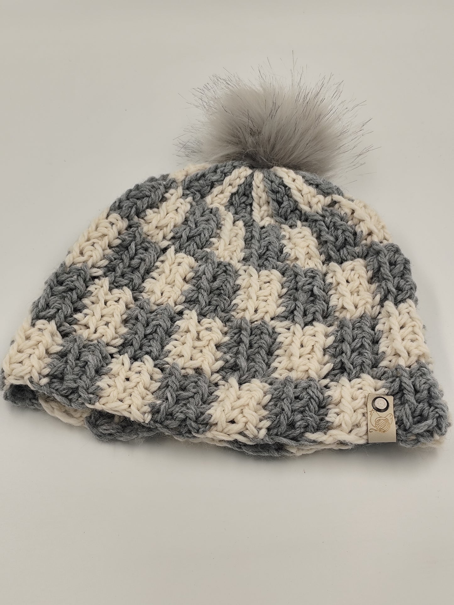 Bonnet crochet fait main Plymouth rock - Gris clair/beige