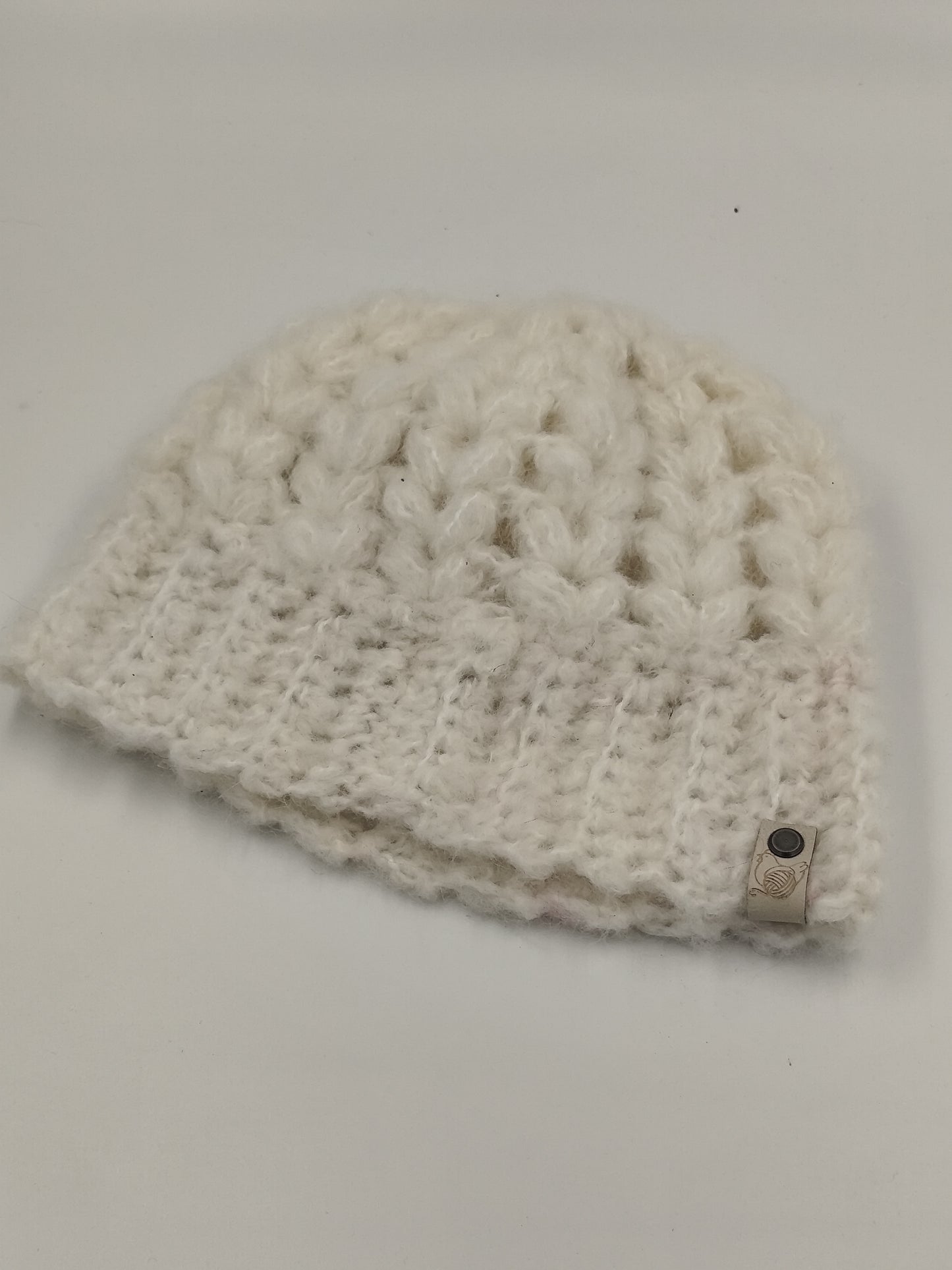 Bonnet crochet fait main Crevecoeur - Blanc