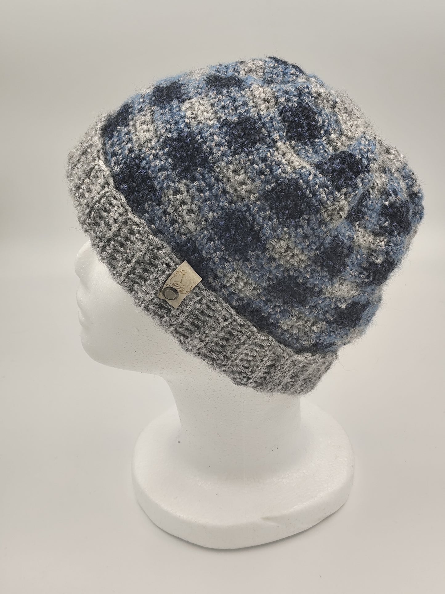 Bonnet crochet fait main Chantecler - Brume polaire/ciel glace/denim crépusculaire