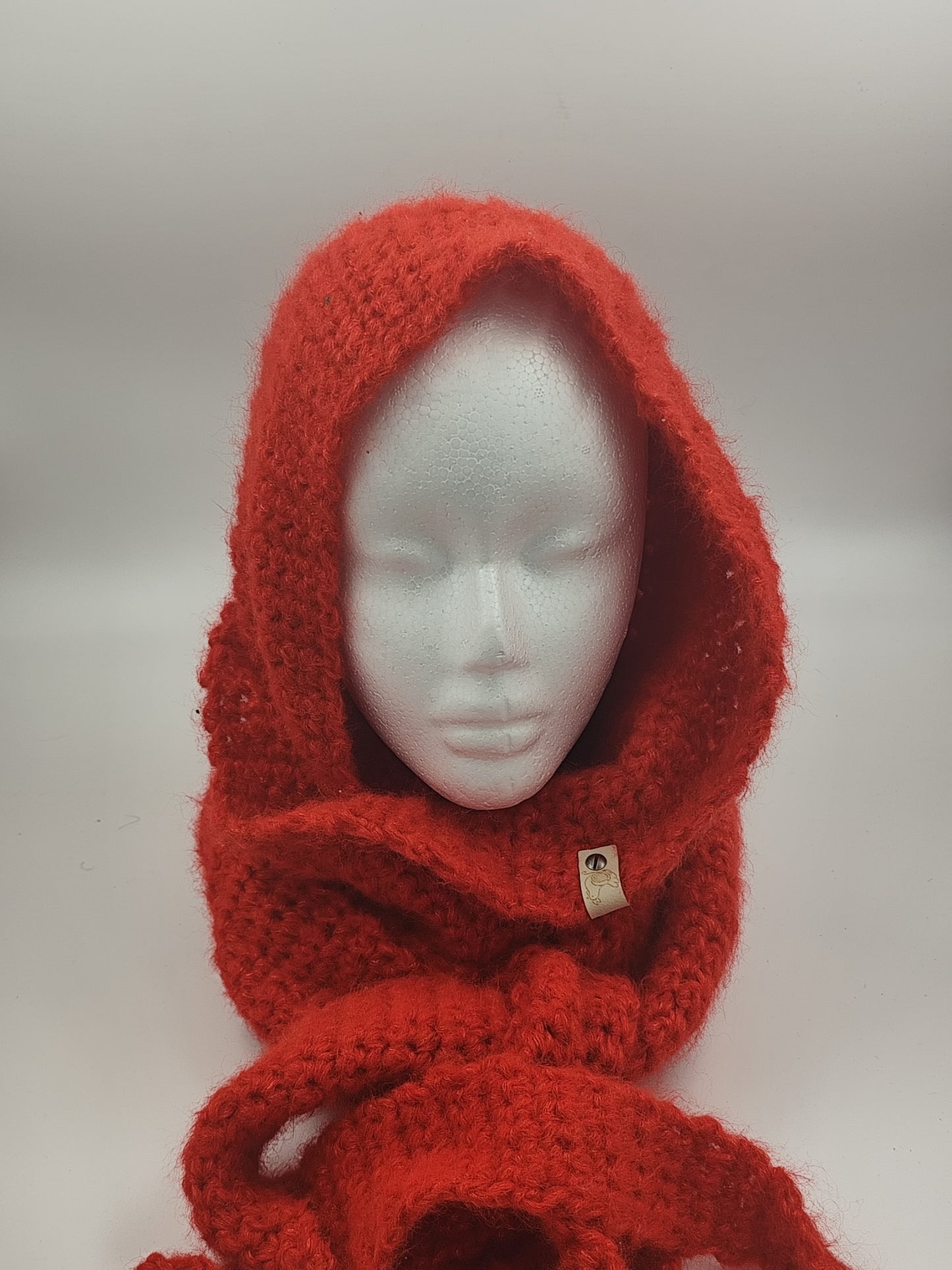 Capuche crochet faite main Sussex - Rouge
