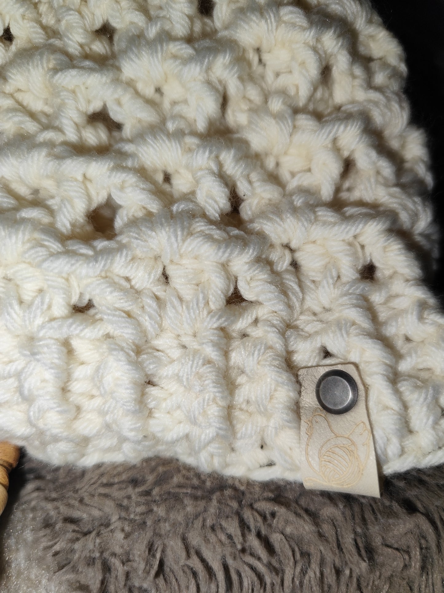 Bonnet crochet fait main Brahma – Écru